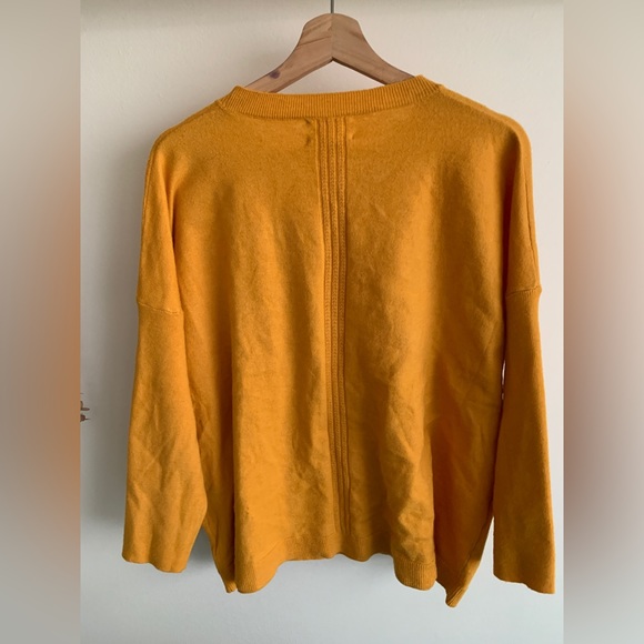 ANDREA JOVINE Mustard Yellow Slouchy Crew Neck Sweater. Medium - Picture 2 of 4